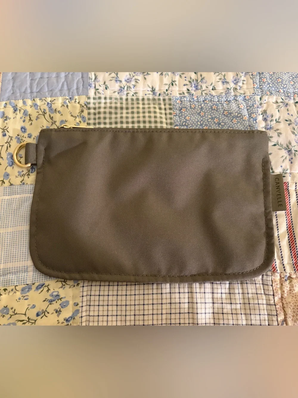 Canvelle Flat Pouch, Size Medium